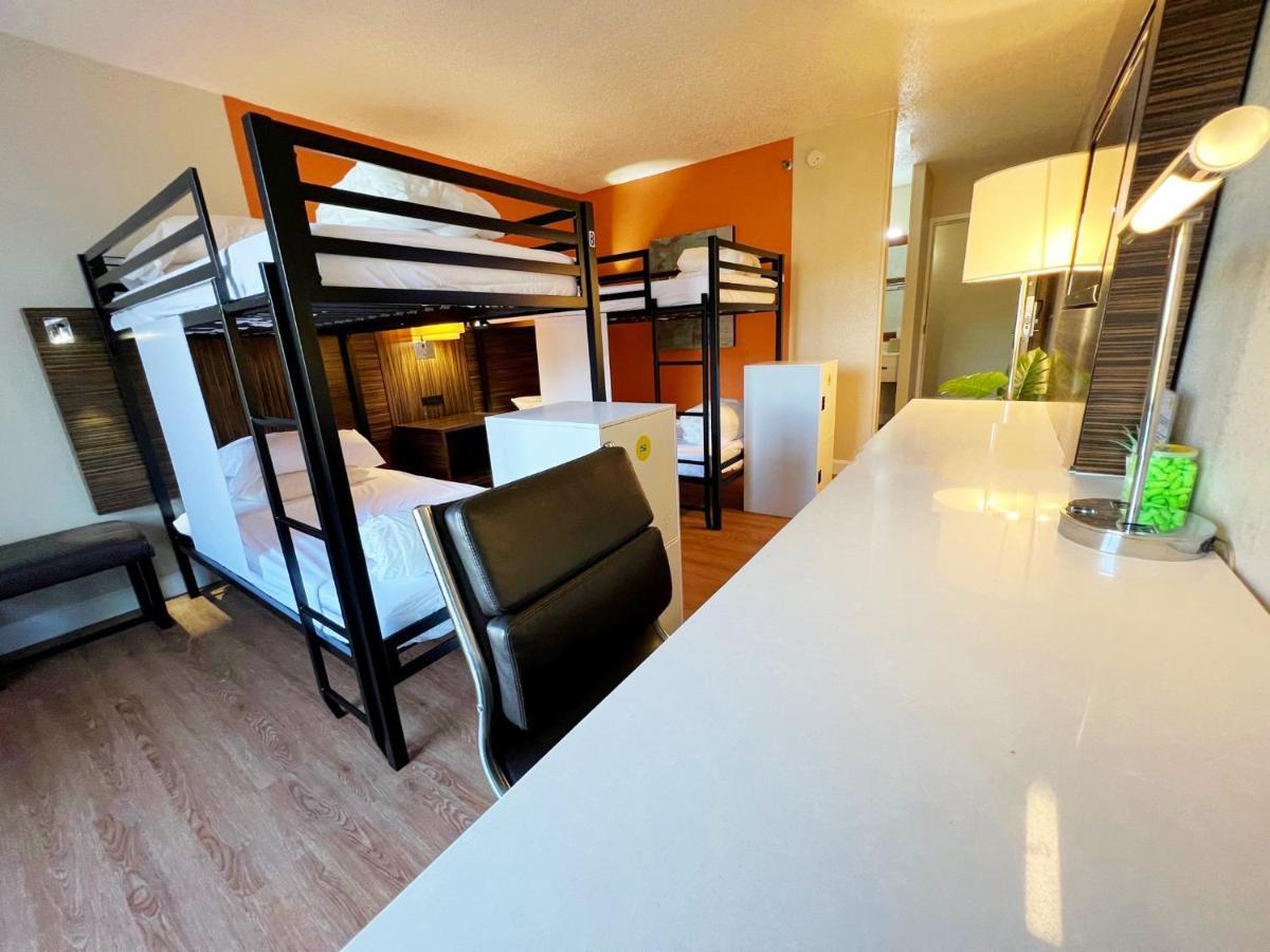 Bposhtels Charlotte Hostel Екстериор снимка